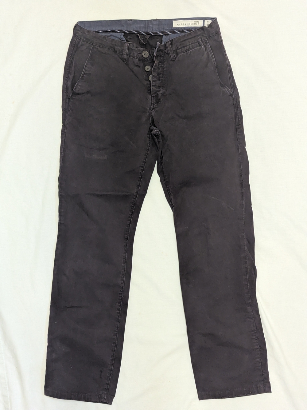 Plum Purple Chino Ben Sherman 30x32 Button Fly. missing 1 back pocket button